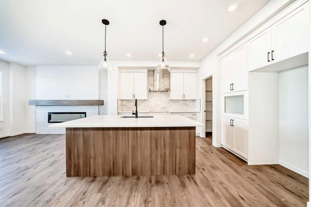 101 Walgrove Bay SE, Calgary — photo 4 of 35