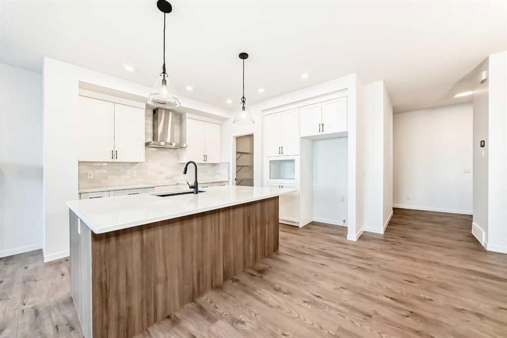 101 Walgrove Bay SE, Calgary — photo 5 of 35