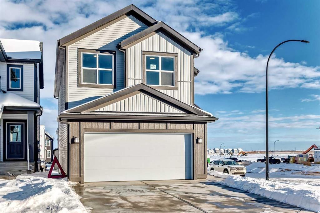 55 Bartlett Row SE, Calgary — photo 2 of 50