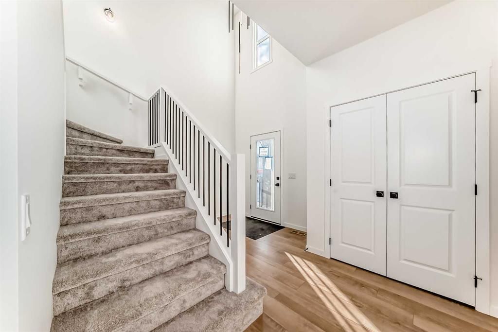 55 Bartlett Row SE, Calgary — photo 4 of 50