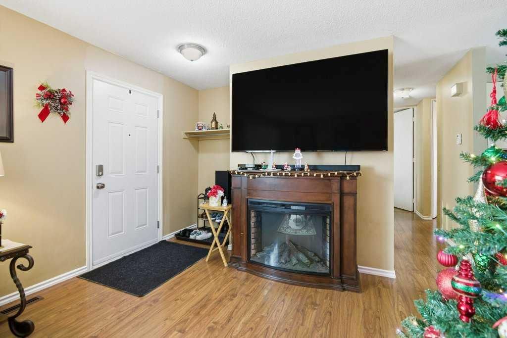 1207 Olympia Drive SE, Calgary — photo 3 of 49