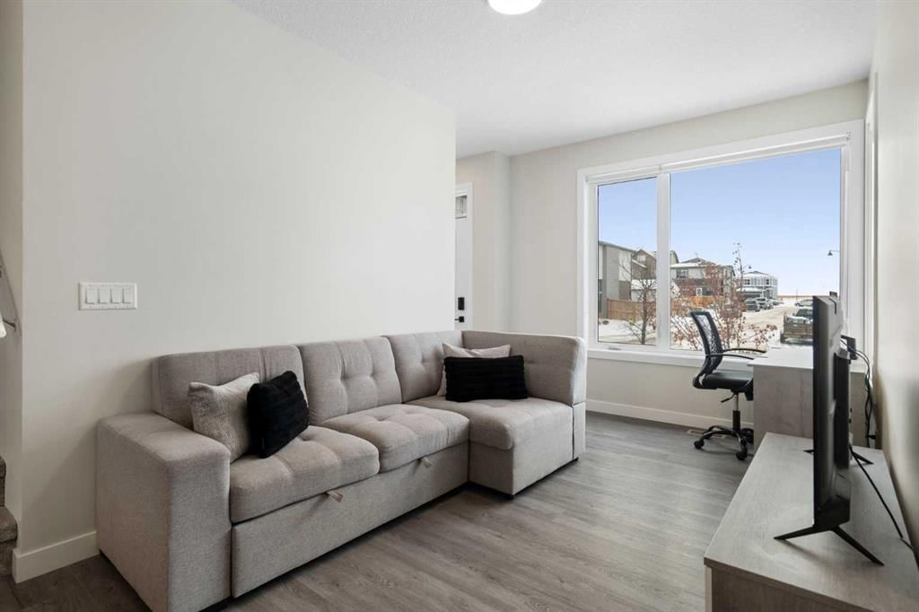 122 Homestead Boulevard NE, Calgary — photo 3 of 33