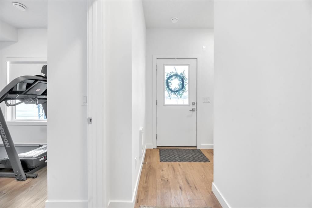 220 Creekstone Drive SW, Calgary — photo 4 of 50