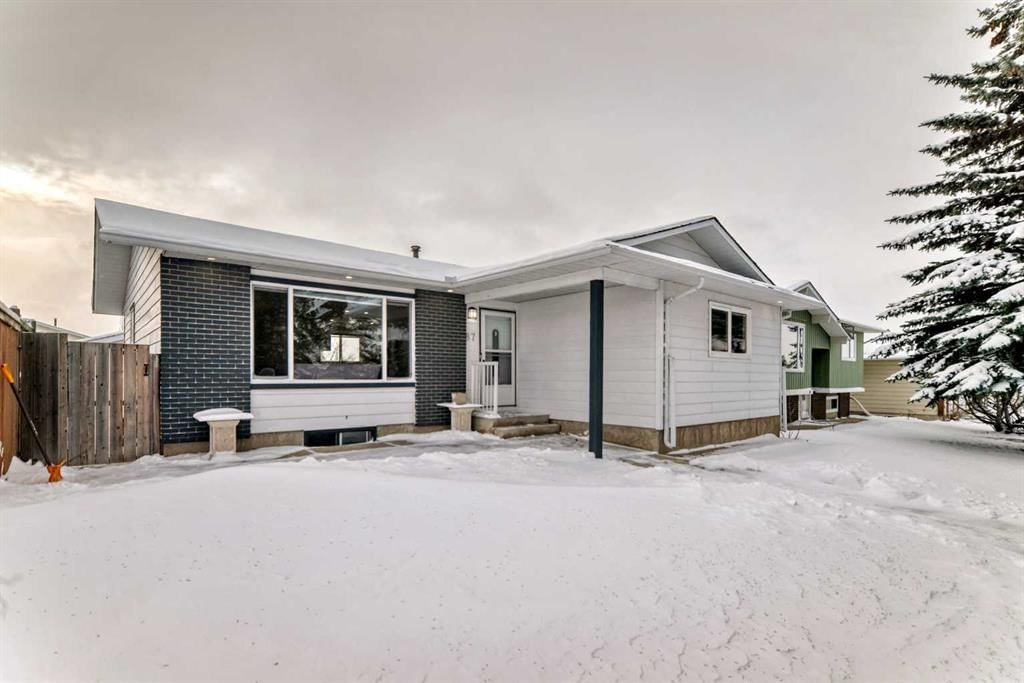 87 Rundleson Way NE, Calgary — photo 2 of 48