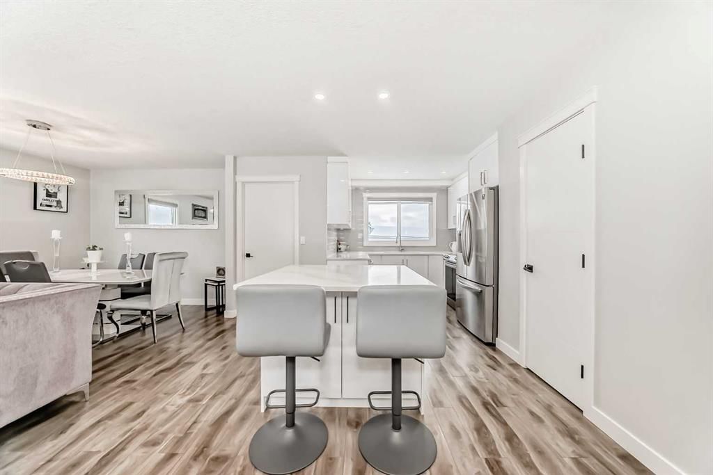 87 Rundleson Way NE, Calgary — photo 5 of 48