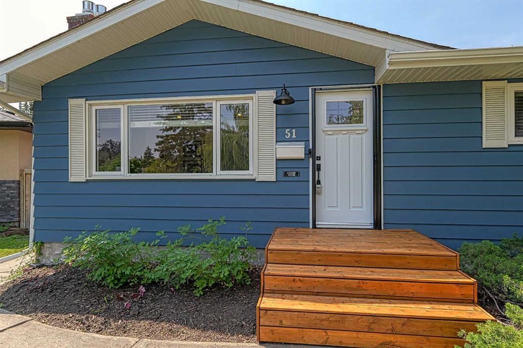 51 Hollyburn Road SW, Calgary — photo 2 of 39