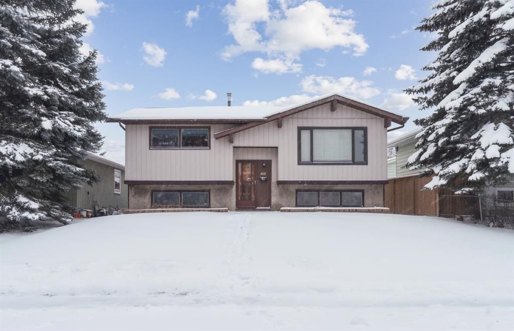 468 Queen Charlotte Road SE, Calgary — main listing photo