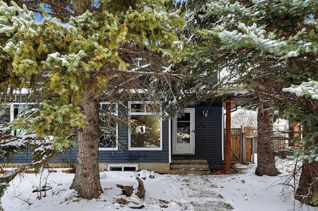 16 Cedarwood Rise SW, Calgary — photo 2 of 24