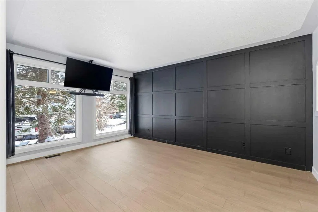 16 Cedarwood Rise SW, Calgary — photo 4 of 24