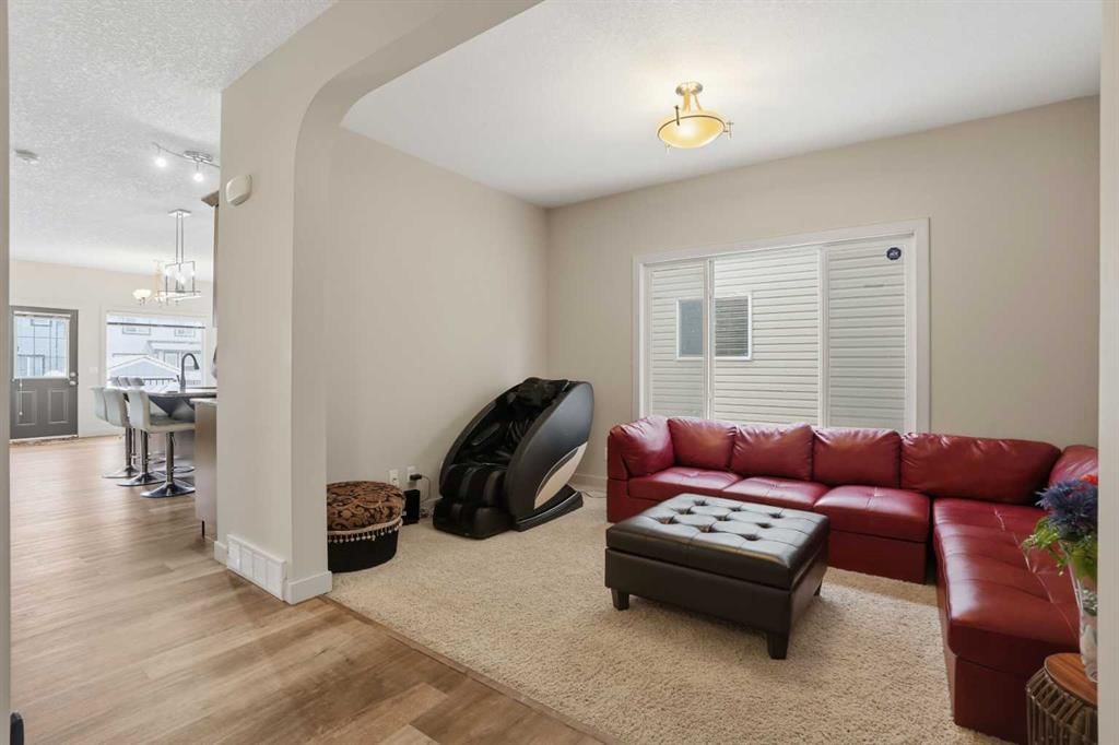 14 Skyview Ranch Street NE, Calgary — photo 4 of 48