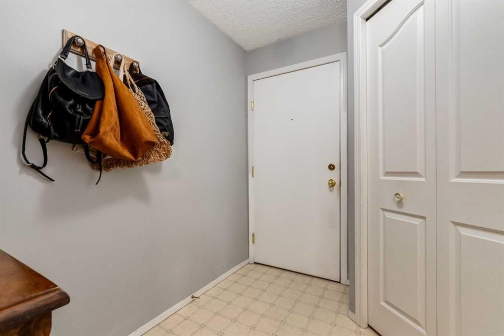 3313, 20 Harvest Rose Park NE, Calgary — photo 3 of 26