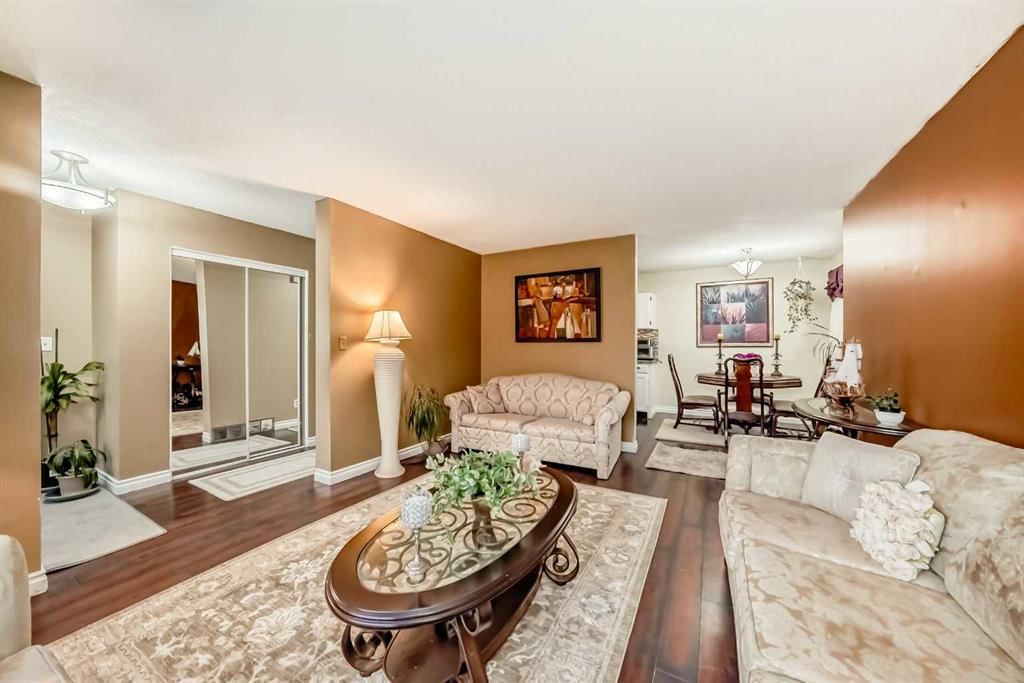3, 103 Pinehill Place NE, Calgary — photo 2 of 25