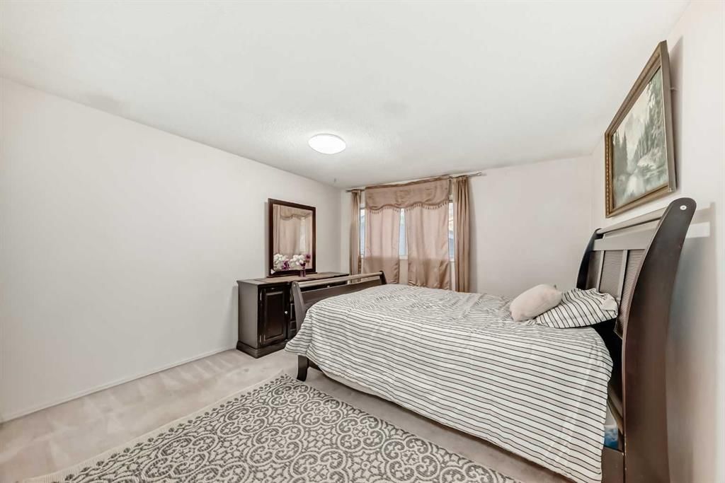 3, 103 Pinehill Place NE, Calgary — photo 4 of 25