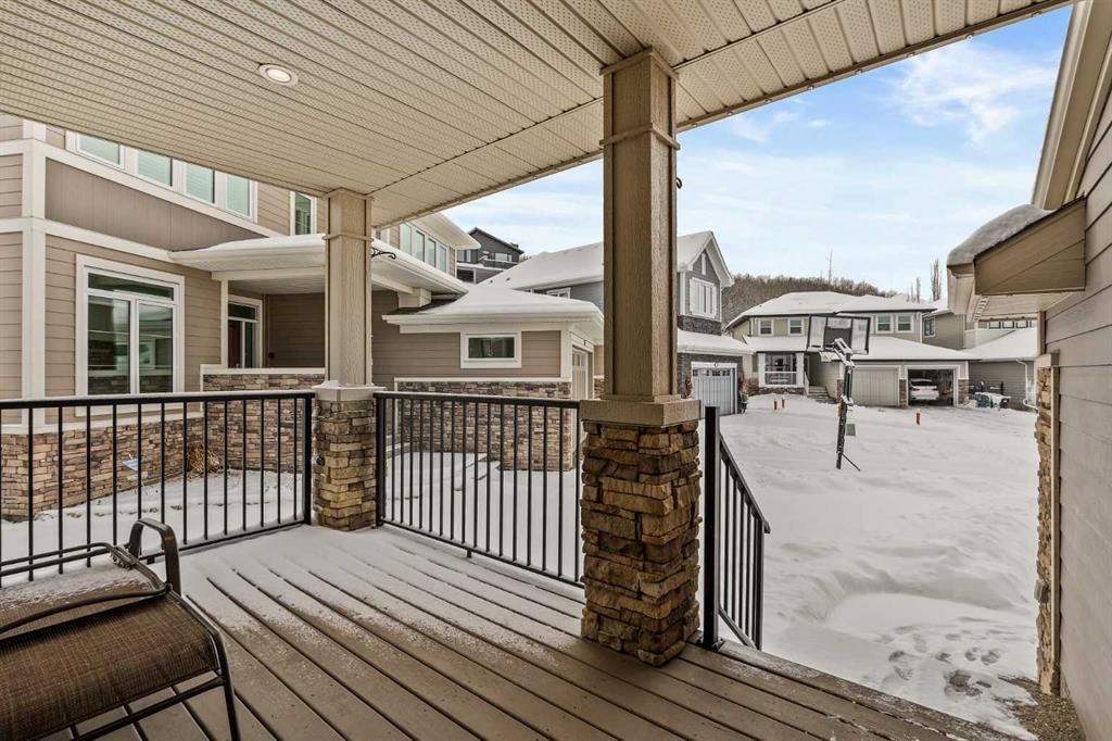 6 Crestridge Mews SW, Calgary — photo 4 of 48