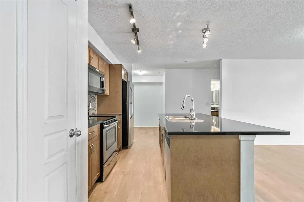 104, 250 New Brighton Villas SE, Calgary — photo 5 of 24