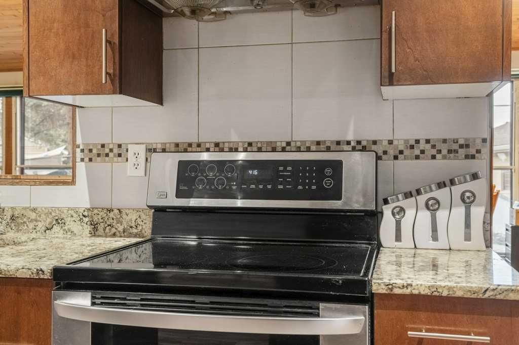 4704 Marbury Place NE, Calgary — photo 5 of 50