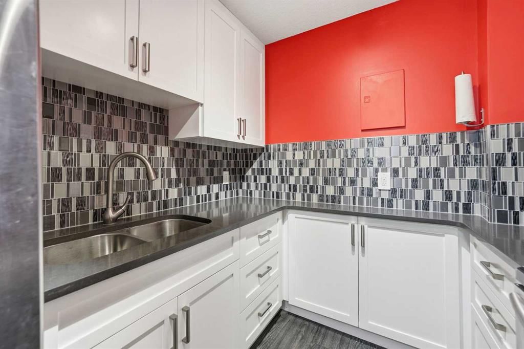 707, 4944 Dalton Drive NW, Calgary — photo 2 of 28