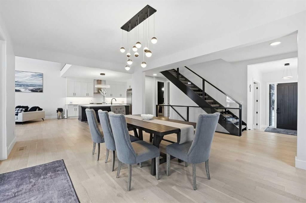 154 Aspen Summit Close SW, Calgary — photo 5 of 47