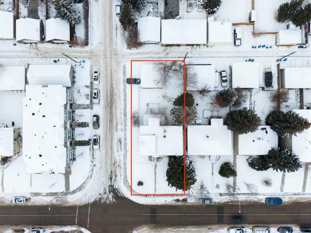 1740 20 Avenue NW, Calgary — main listing photo