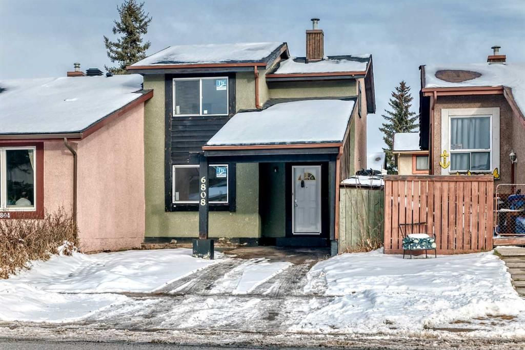 6808 26 Avenue NE, Calgary — photo 2 of 26
