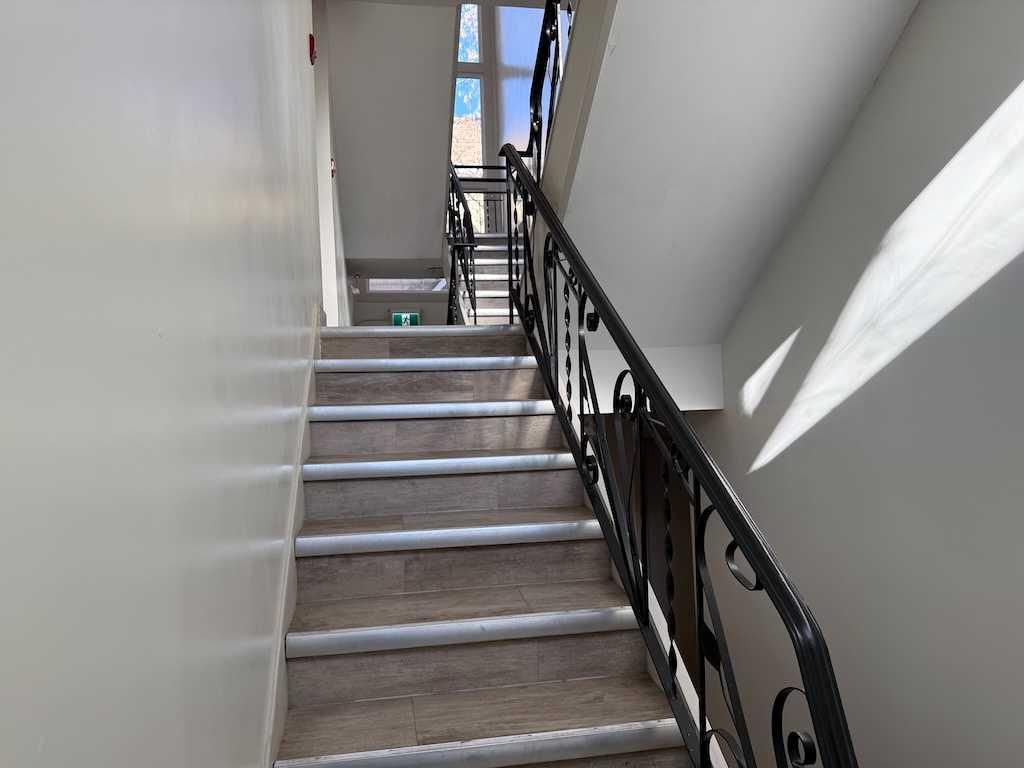 1821 17 Street SW, Calgary — photo 4 of 29