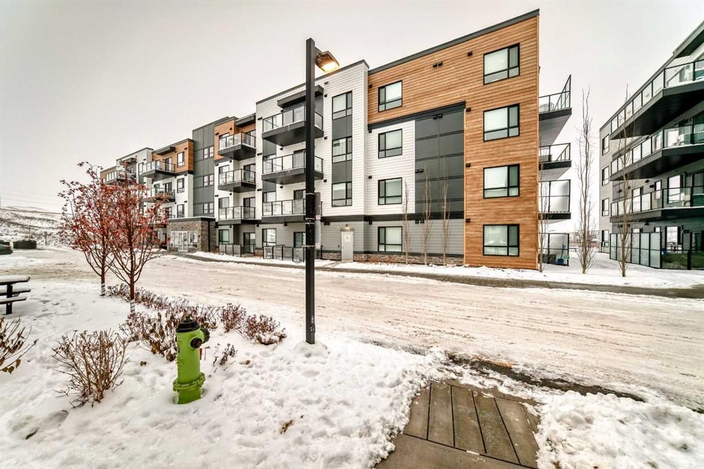 2401, 42 Cranbrook Gardens SE, Calgary — photo 3 of 28