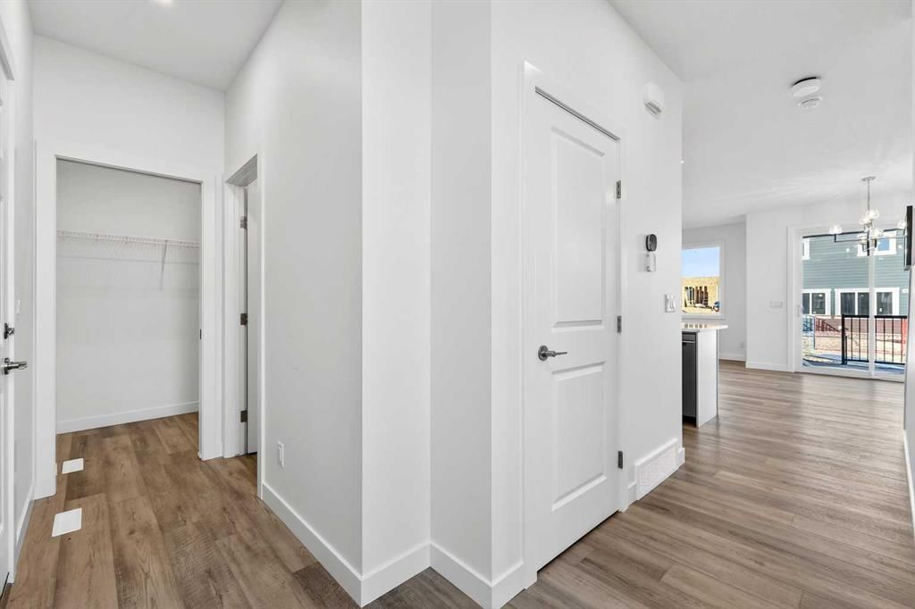 1 Legacy Glen Rise SE, Calgary — photo 5 of 18