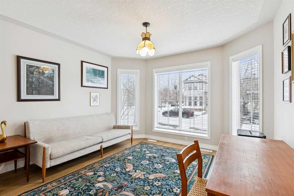 45 Prestwick Rise SE, Calgary — photo 3 of 31