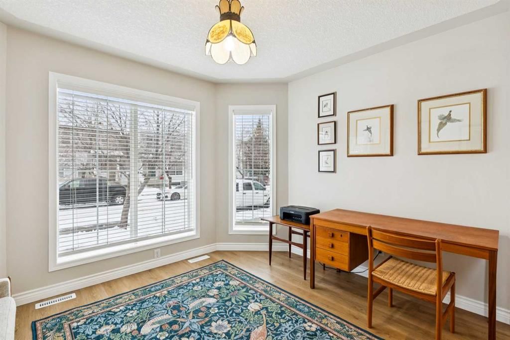 45 Prestwick Rise SE, Calgary — photo 5 of 31