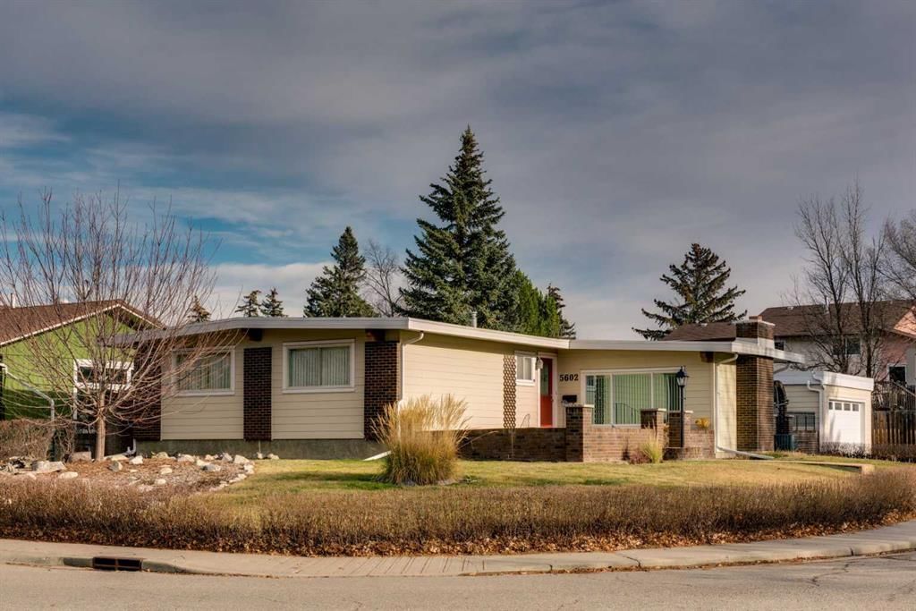 5602 Dalcastle Hill NW, Calgary — photo 2 of 49