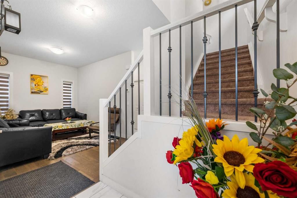 235 Saddlestone Grove NE, Calgary — photo 4 of 39