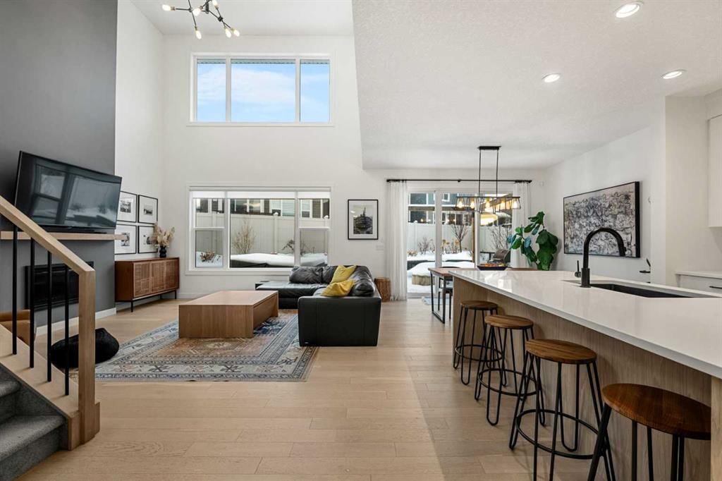 271 West Grove Point SW, Calgary — photo 4 of 50