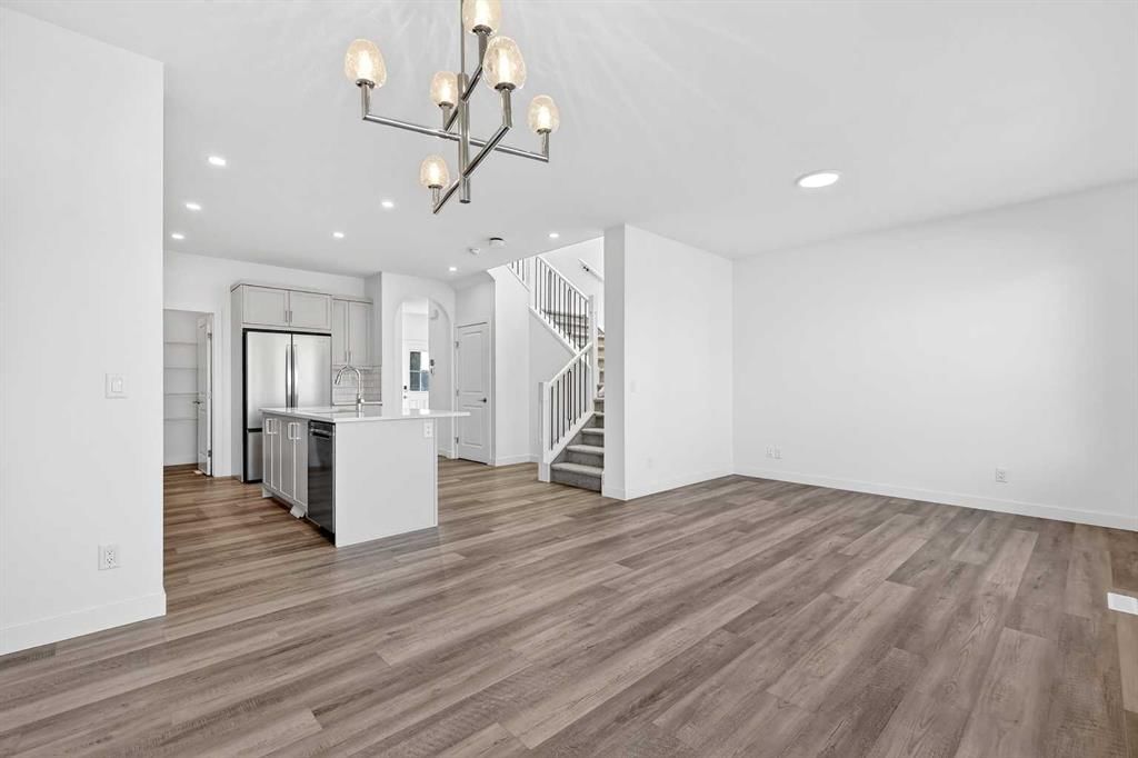 5 Legacy Glen Rise SE, Calgary — photo 4 of 19