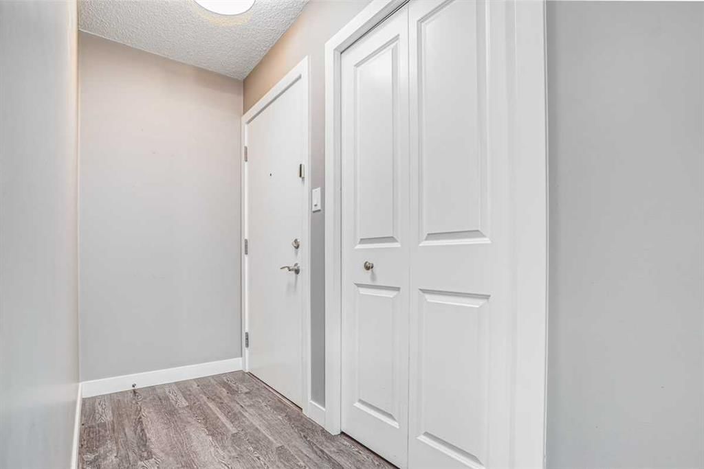 302, 1727 10A Street SW, Calgary — photo 4 of 16