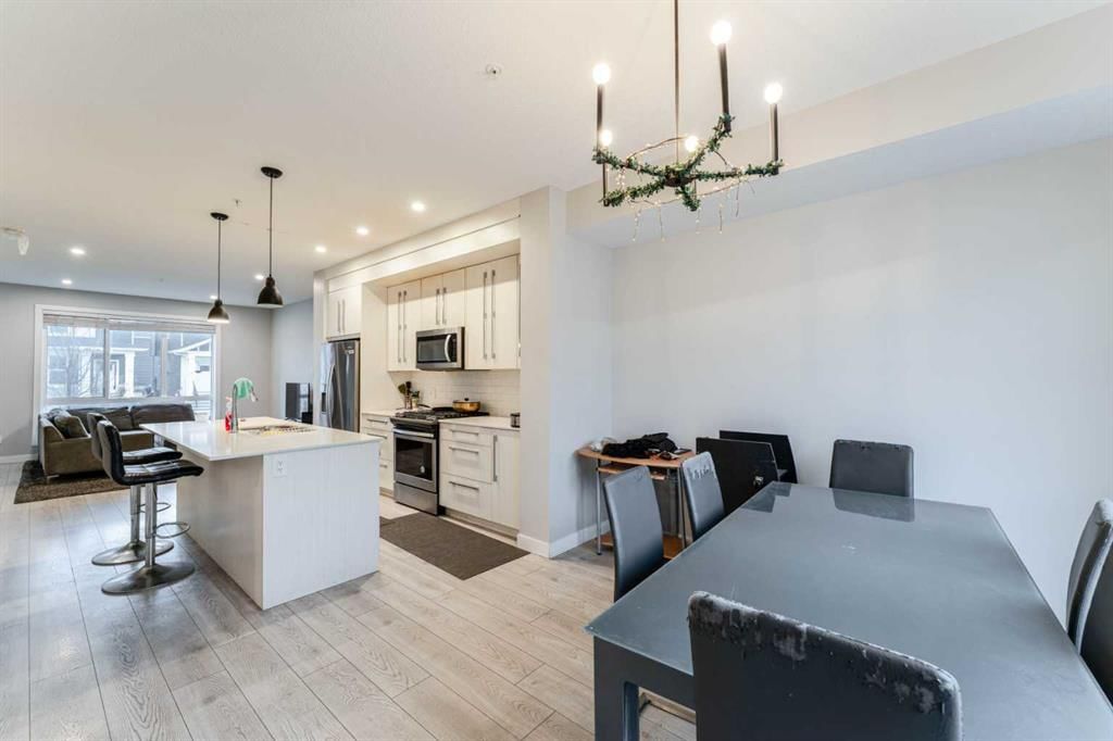 739 Savanna Landing NE, Calgary — photo 3 of 50