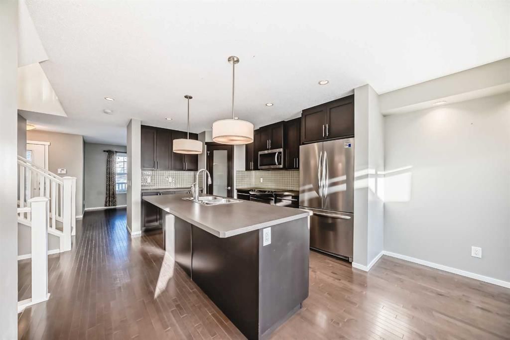 64 Copperstone Gardens SE, Calgary — photo 5 of 35