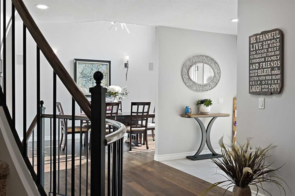 95 Panorama Hills View NW, Calgary — photo 2 of 47