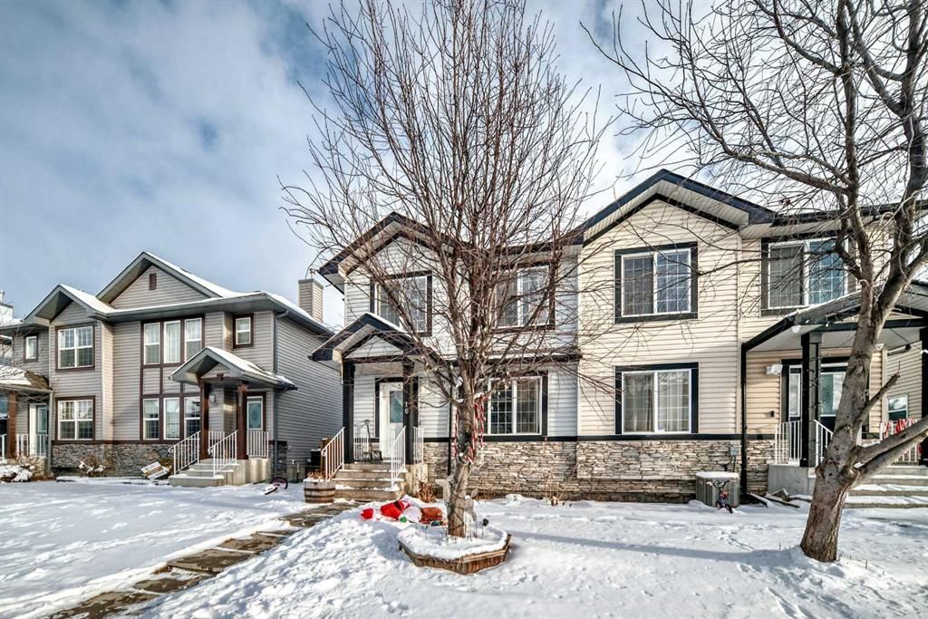 16 SADDLEBROOK Place NE, Calgary — photo 3 of 32
