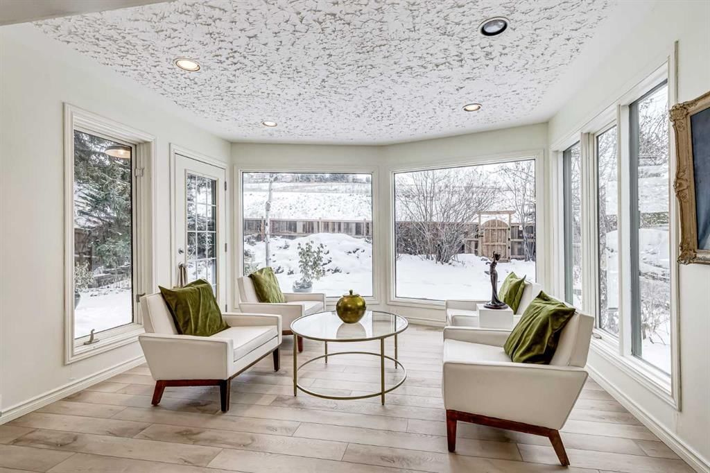 980 Edgemont Road NW, Calgary — photo 3 of 50