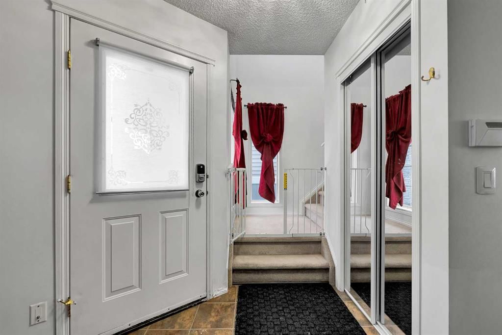 298 Taravista Street NE, Calgary — photo 2 of 45