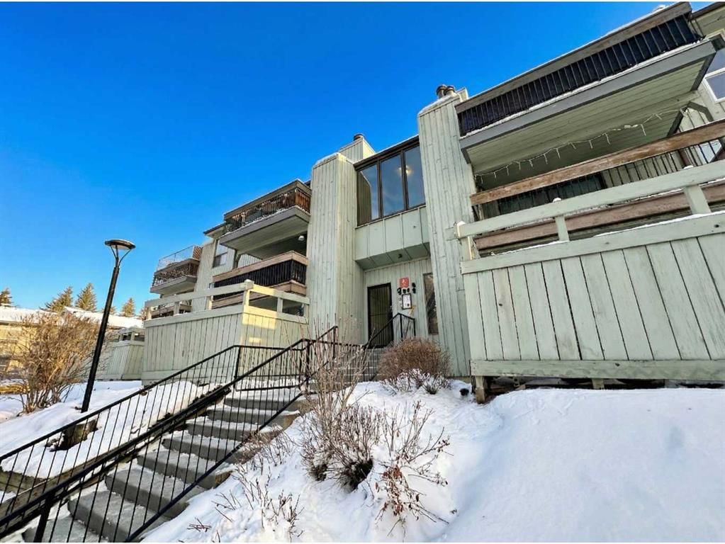 133, 10120 Brookpark Boulevard SW, Calgary — main listing photo