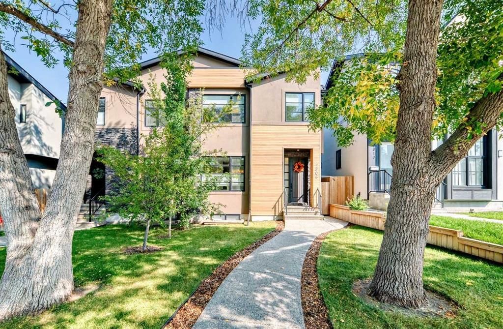 2808 39 Street SW, Calgary — main listing photo
