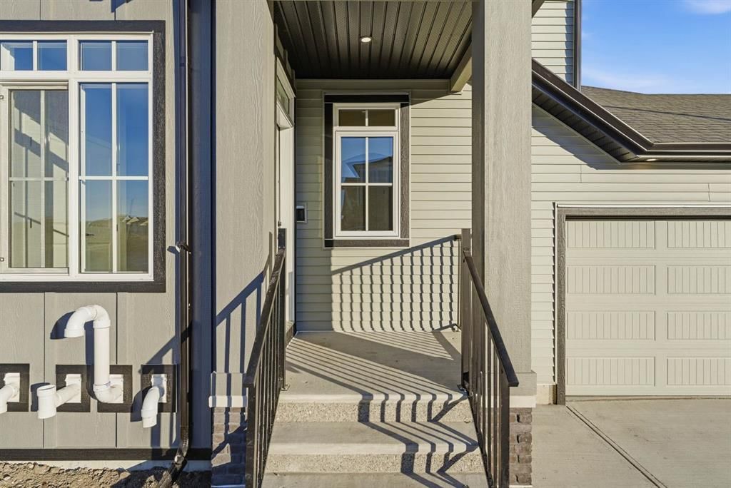72 Lewiston Drive NE, Calgary — photo 3 of 49