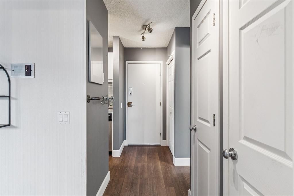 405, 2140 17A Street SW, Calgary — photo 5 of 22