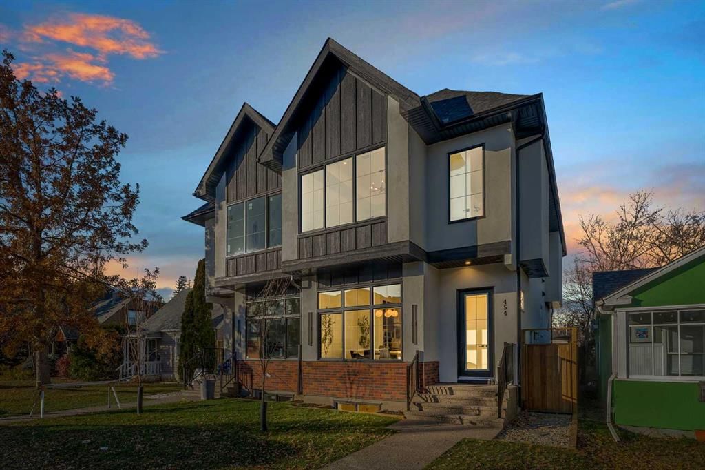 454 22 Avenue NE, Calgary — photo 3 of 48