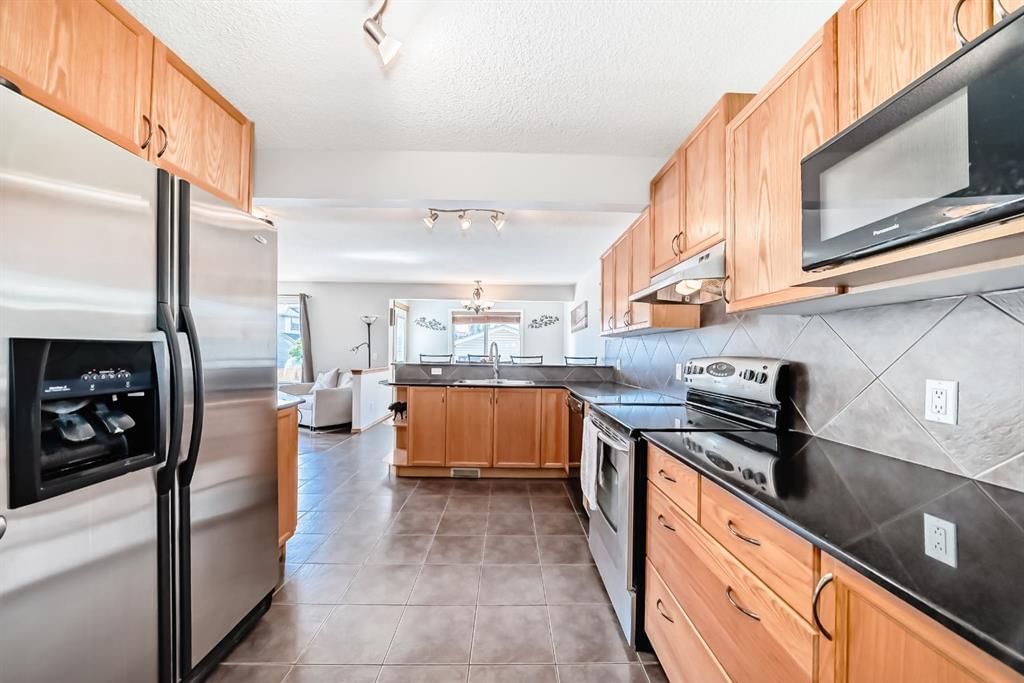 398 Chaparral Ridge Circle SE, Calgary — photo 4 of 39