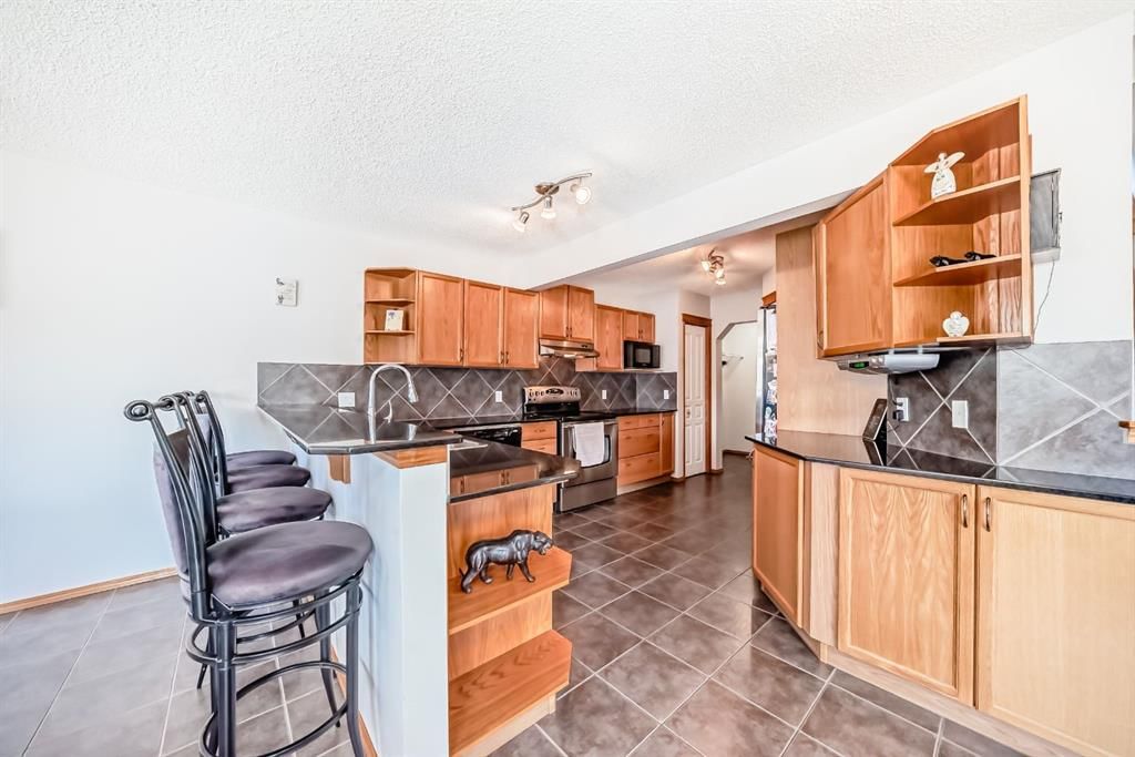 398 Chaparral Ridge Circle SE, Calgary — photo 5 of 39