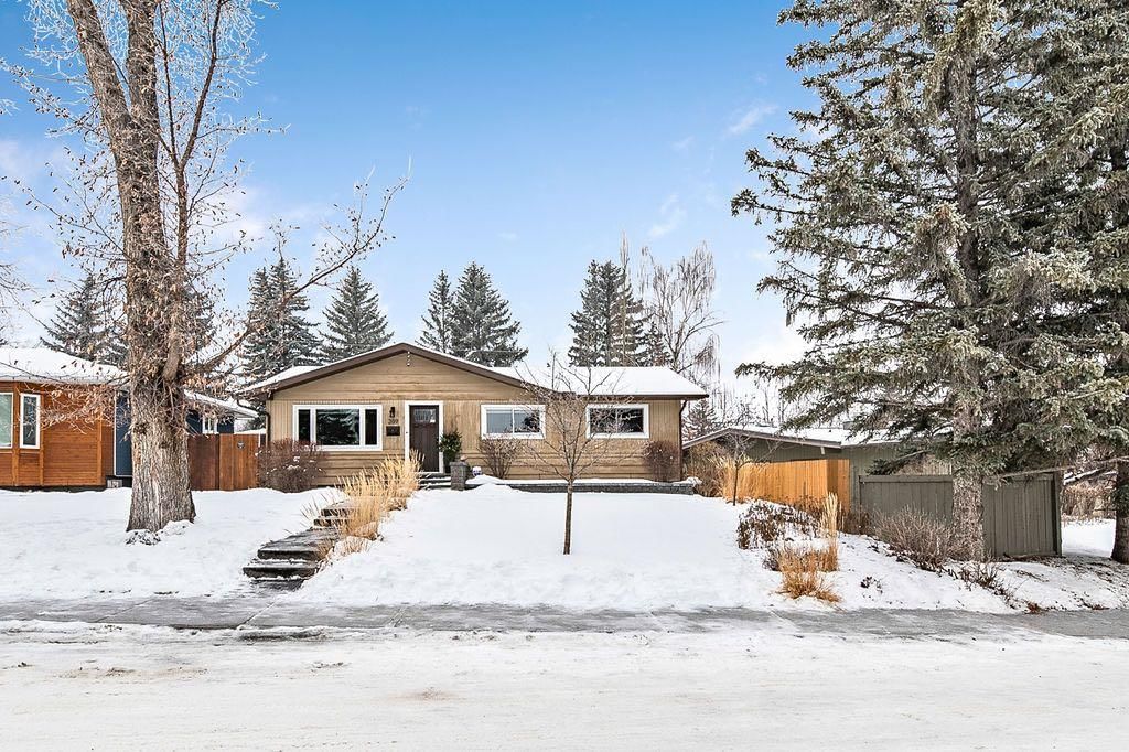 269 Windermere Road SW, Calgary — photo 2 of 46
