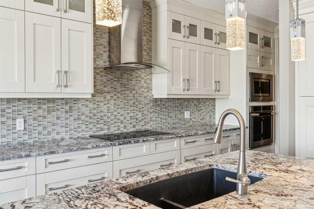 152 Evansborough Way NW, Calgary — main listing photo