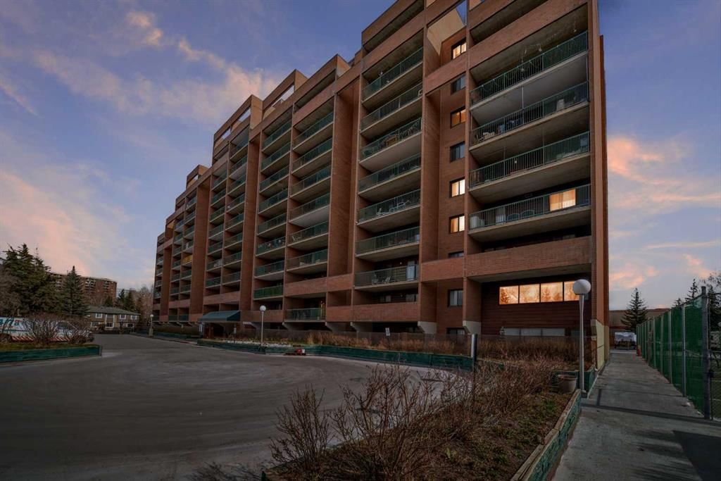309, 5204 Dalton Drive NW, Calgary — main listing photo